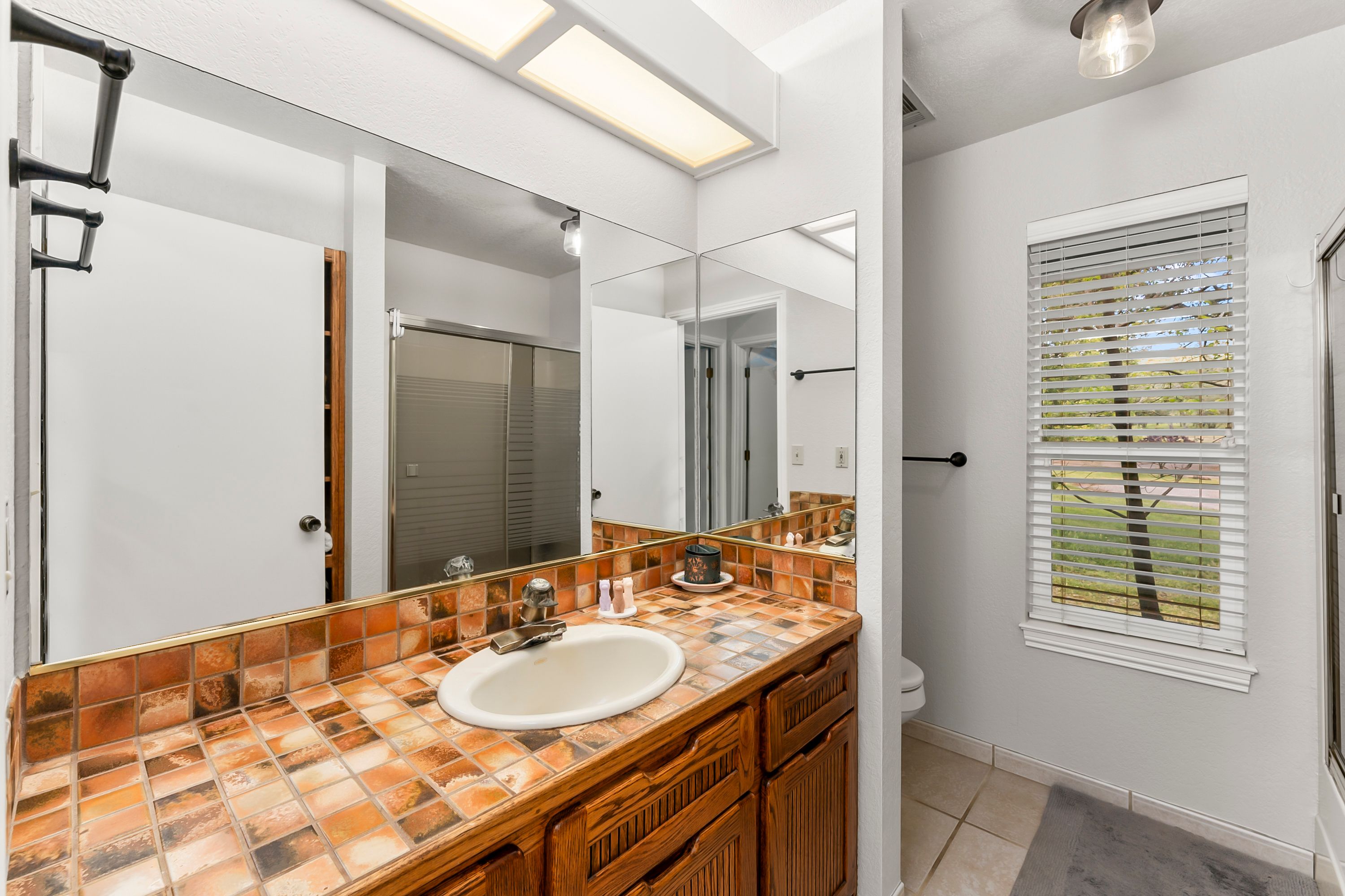  5990 Upper Ridge Way, Auburn, CA 95602 - 物件實景