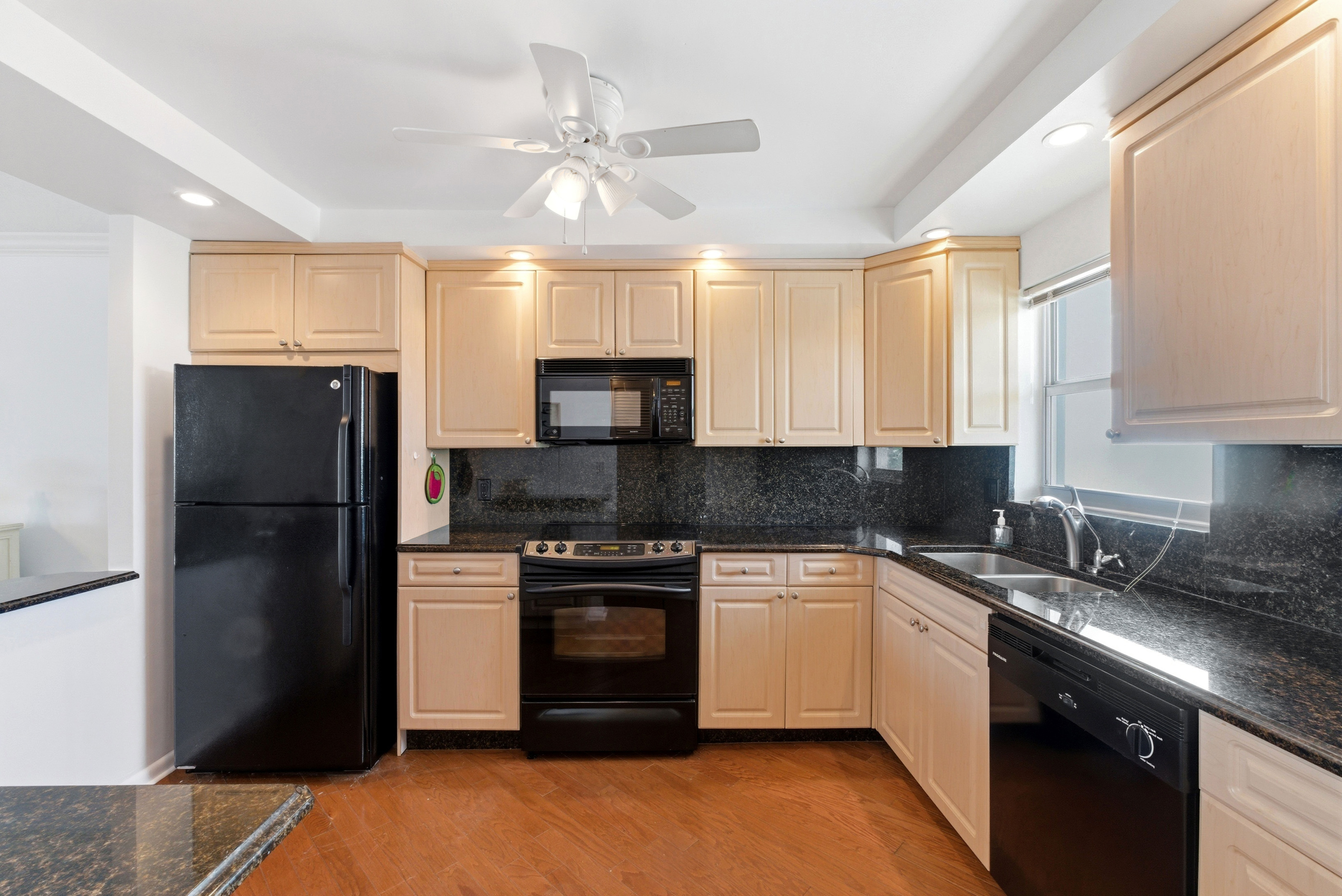  511 Bayshore Drive, Fort Lauderdale, FL, 33304 - 物件實景
