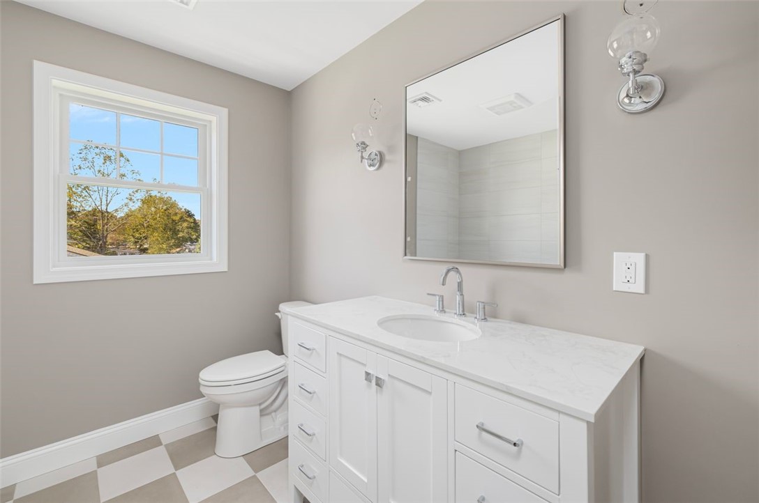 Warwick, Rhode Island, 02889, United States, 4 Bedrooms Bedrooms, ,4 BathroomsBathrooms,Residential,For Sale,2003475