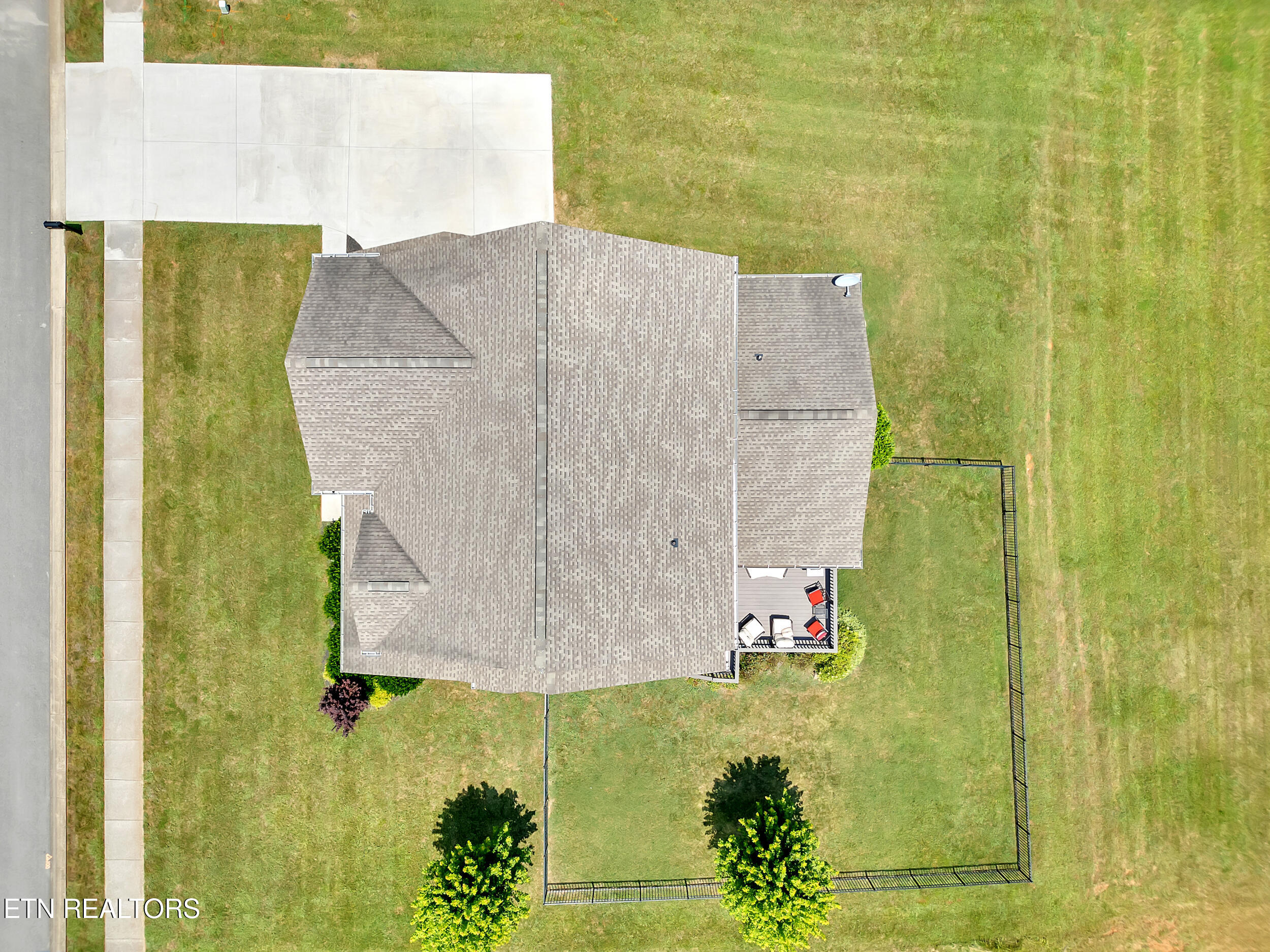 Sevierville, Tennessee, 37876, United States, 5 Bedrooms Bedrooms, ,4 BathroomsBathrooms,Residential,For Sale,1930637