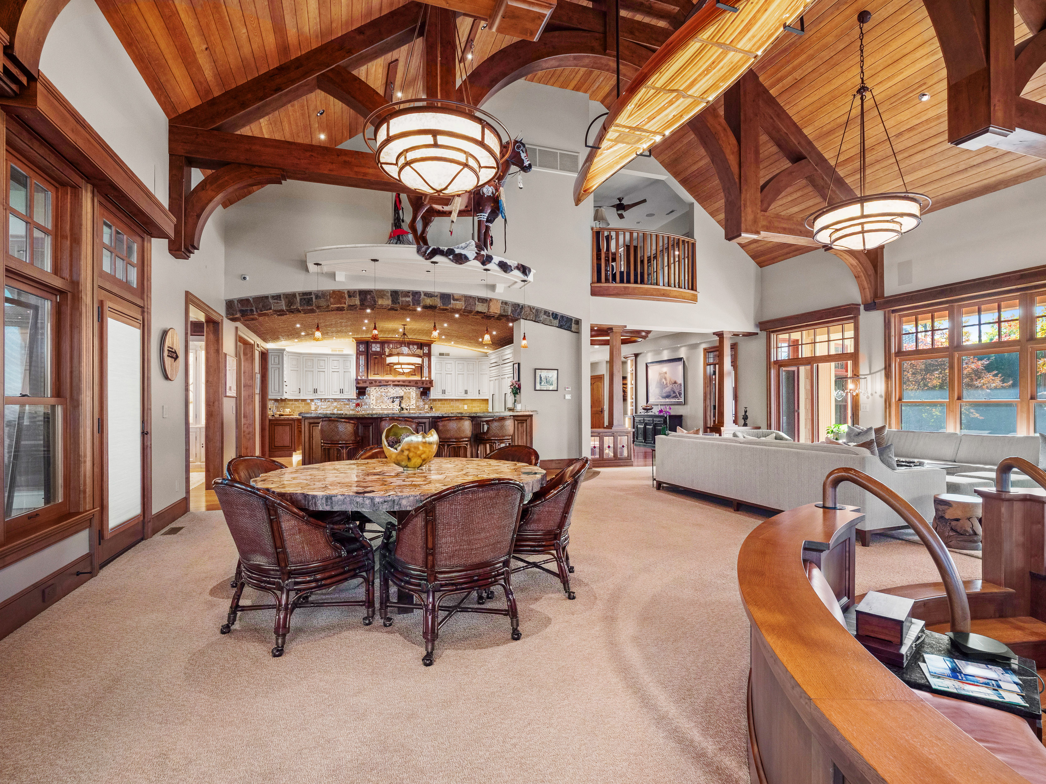  Multiple Residences on a 2.7 Acre Peninsula off Lake Wawasee - 物件實景