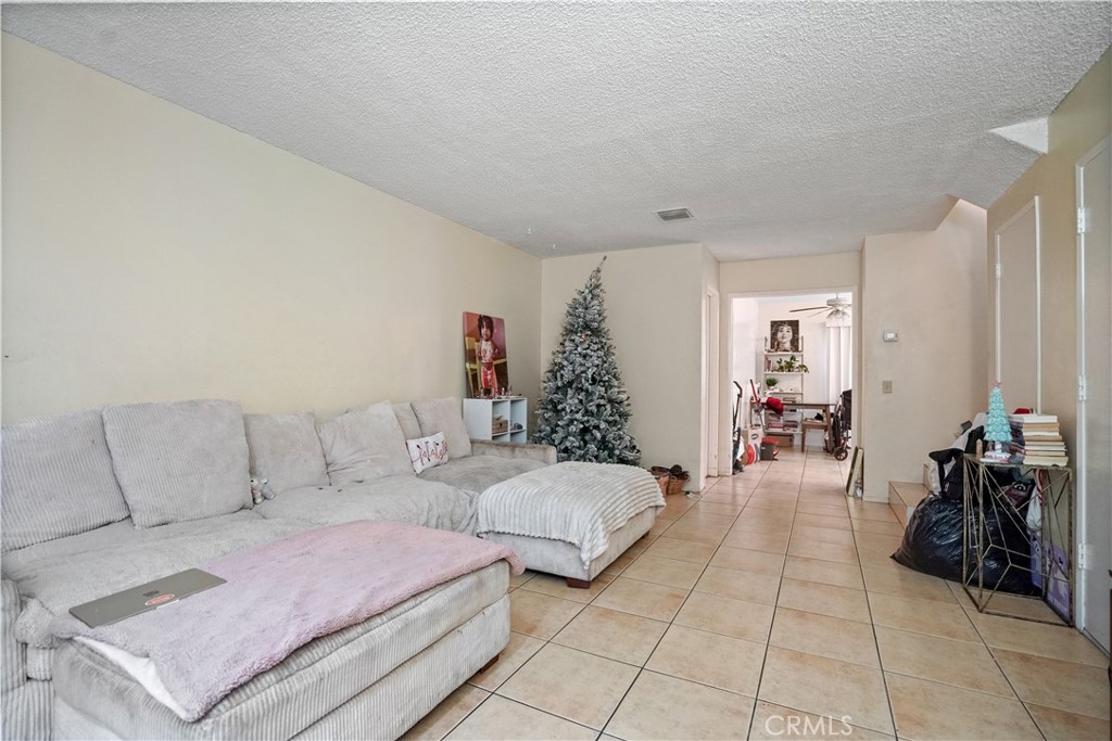 West Hills, California, 91307, United States, ,Residential,For Sale,1999055