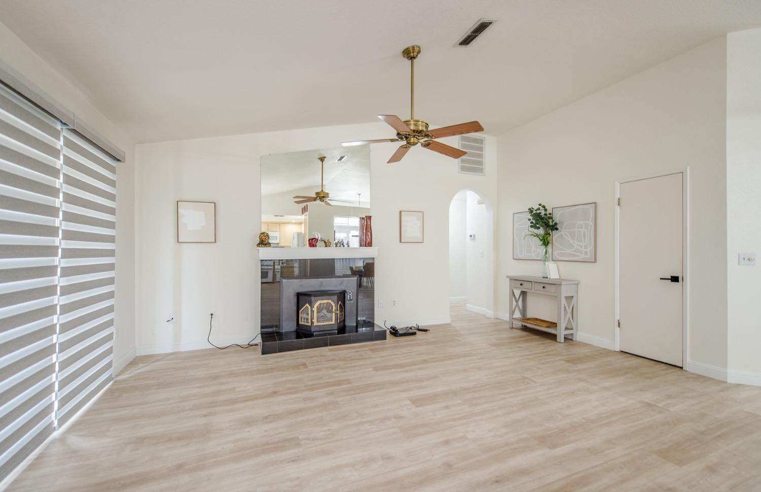 Woodland, California, 95695, United States, 3 Bedrooms Bedrooms, ,2 BathroomsBathrooms,Residential,For Sale,1847457