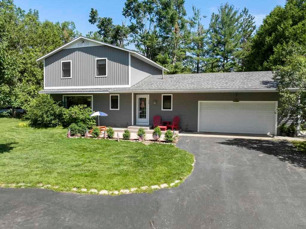 Harbor Springs, Michigan, 49740, United States, 4 Bedrooms Bedrooms, ,4 BathroomsBathrooms,Residential,For Sale,1892242