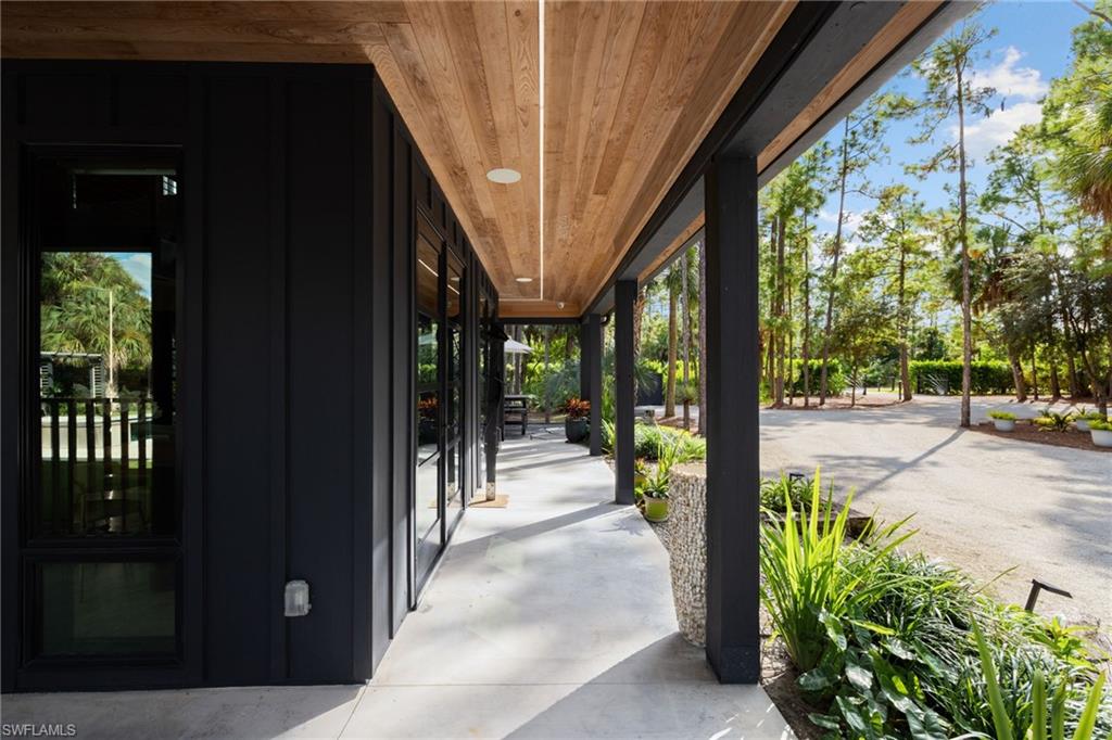 Naples, Florida, 34120, United States, 3 Bedrooms Bedrooms, ,4 BathroomsBathrooms,Residential,For Sale,1992036