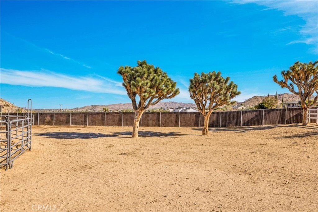 Yucca Valley, California, 92284, United States, 3 Bedrooms Bedrooms, ,2 BathroomsBathrooms,Residential,For Sale,1997054
