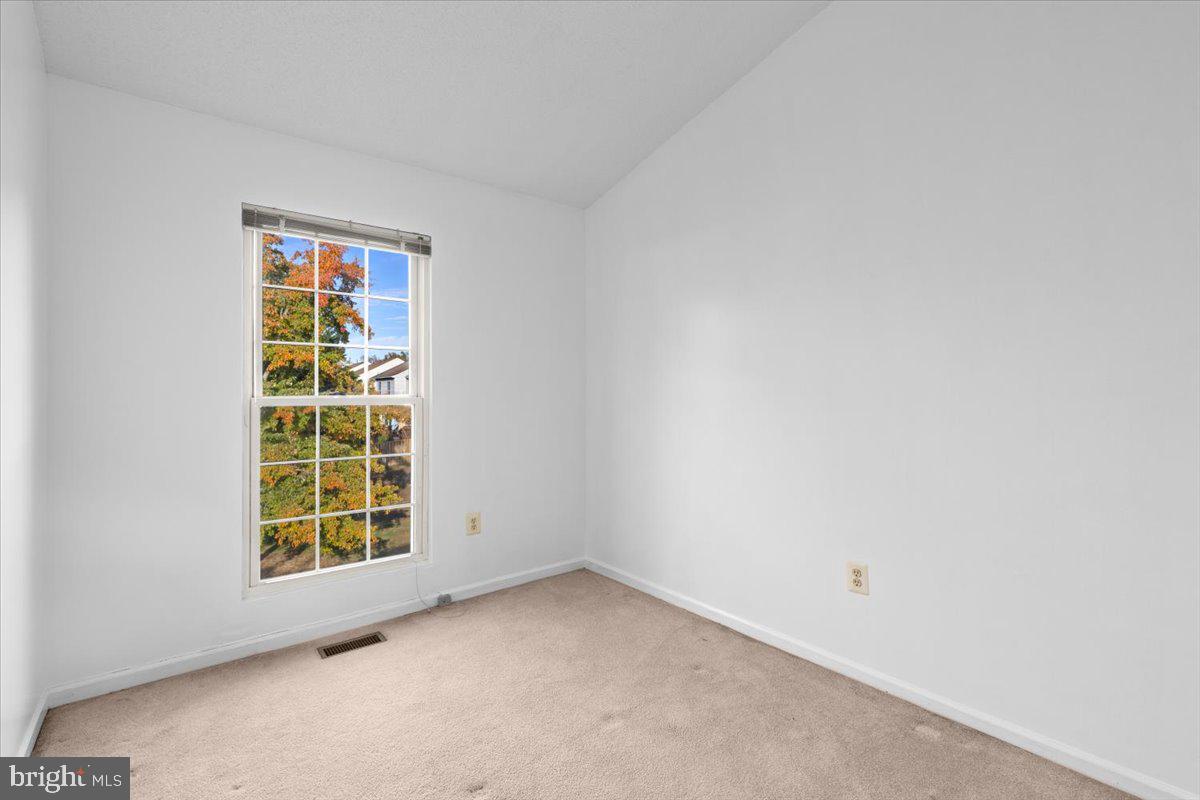 Alexandria, Virginia, 22306, United States, 3 Bedrooms Bedrooms, ,4 BathroomsBathrooms,Residential,For Sale,1984696