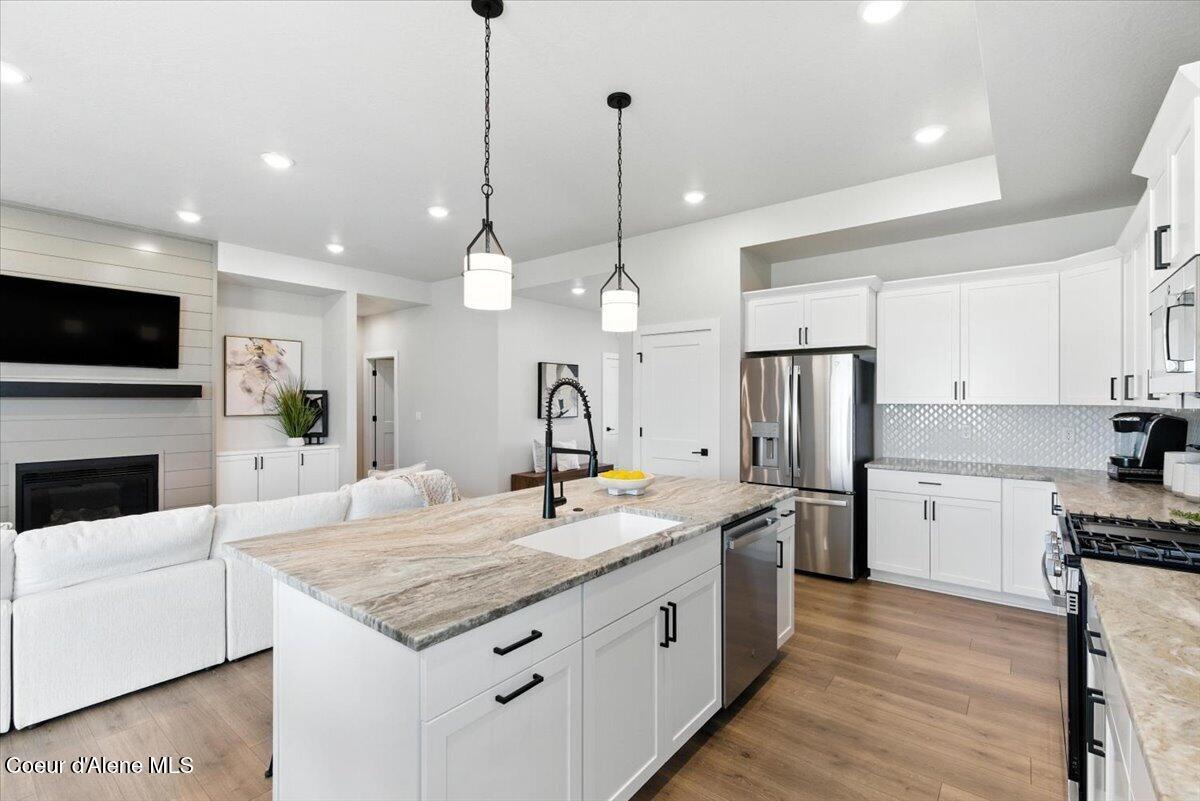 Coeur d'Alene, Idaho, 83815, United States, 4 Bedrooms Bedrooms, ,3 BathroomsBathrooms,Residential,For Sale,2009253