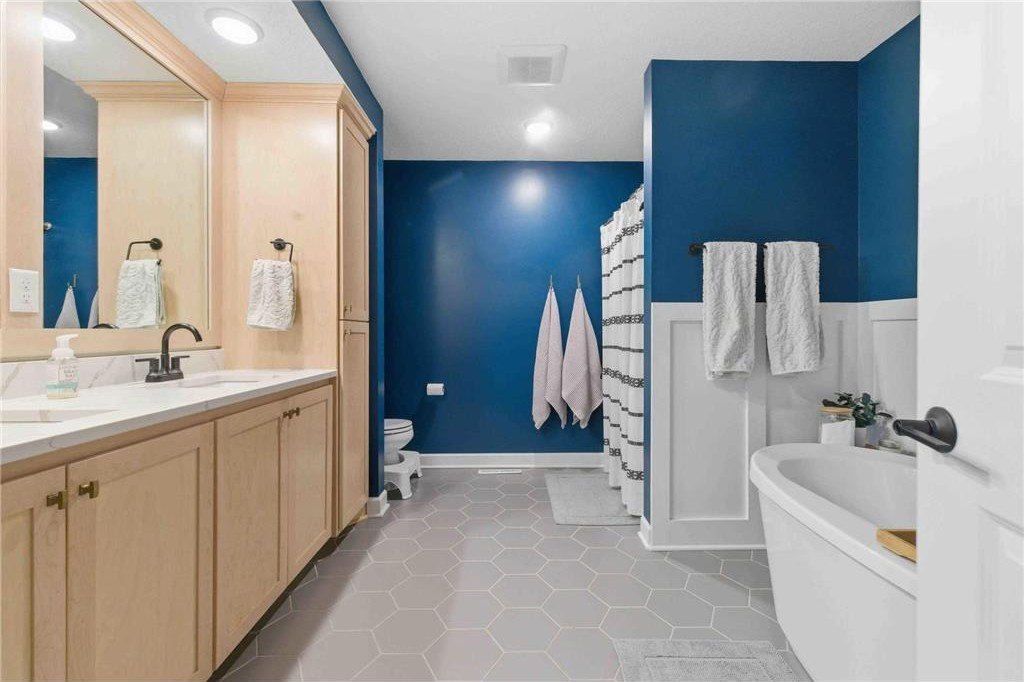 Brainerd, Minnesota, 56401, United States, 4 Bedrooms Bedrooms, ,2 BathroomsBathrooms,Residential,For Sale,1996764