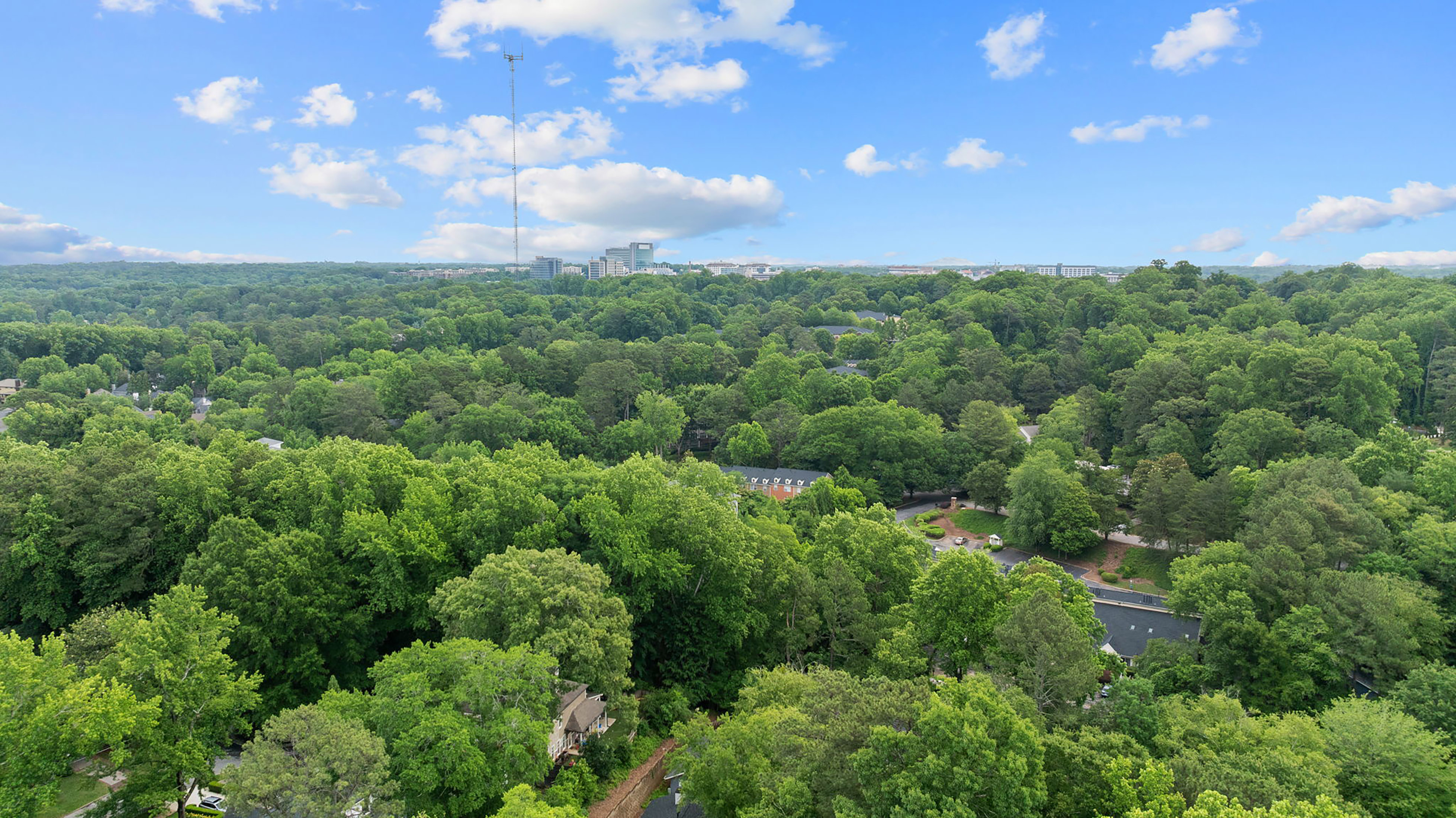  Stunning Turn-key Townhome Tucked Away in Desirable Woodbridge Crossing - 物件實景