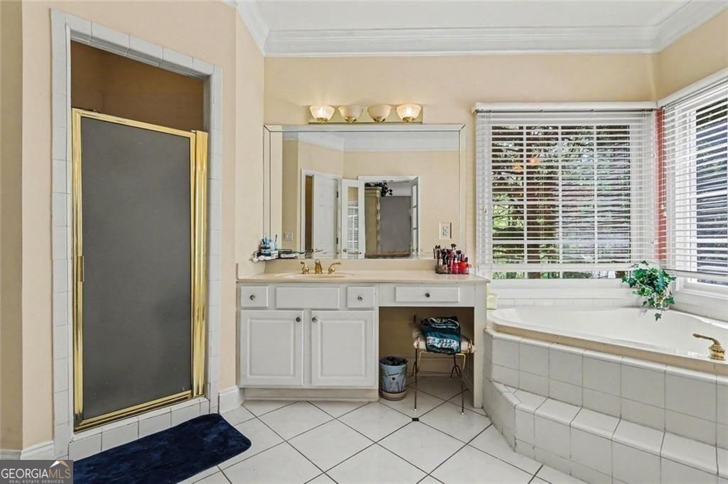 Atlanta, Georgia, 30331, United States, 6 Bedrooms Bedrooms, ,5 BathroomsBathrooms,Residential,For Sale,2036323