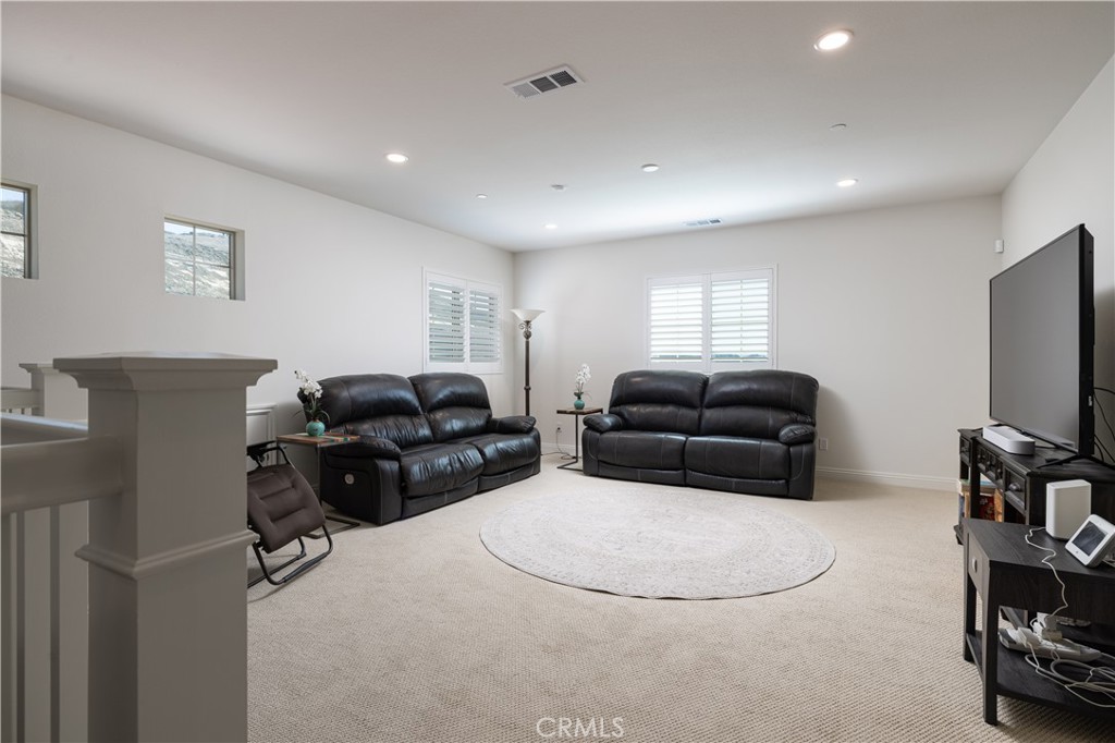 Lake Forest, California, 92679, United States, 5 Bedrooms Bedrooms, ,5 BathroomsBathrooms,Residential,For Sale,2000846