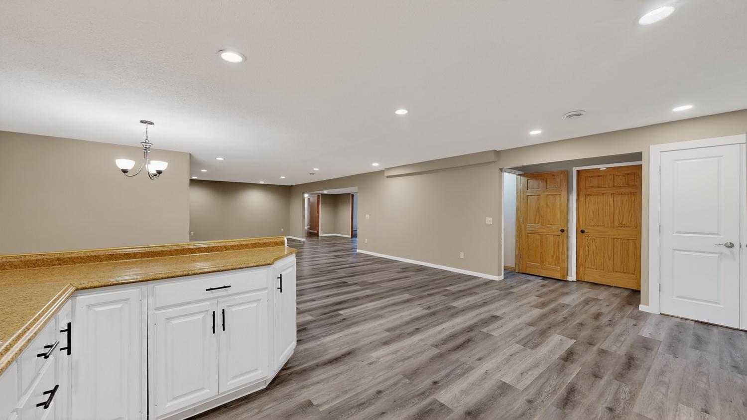 Udolpho Twp, Minnesota, 55917, United States, 5 Bedrooms Bedrooms, ,3 BathroomsBathrooms,Residential,For Sale,1940974