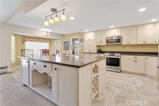 Apple Valley, California, 92307, United States, 4 Bedrooms Bedrooms, ,3 BathroomsBathrooms,Residential,For Sale,1919610