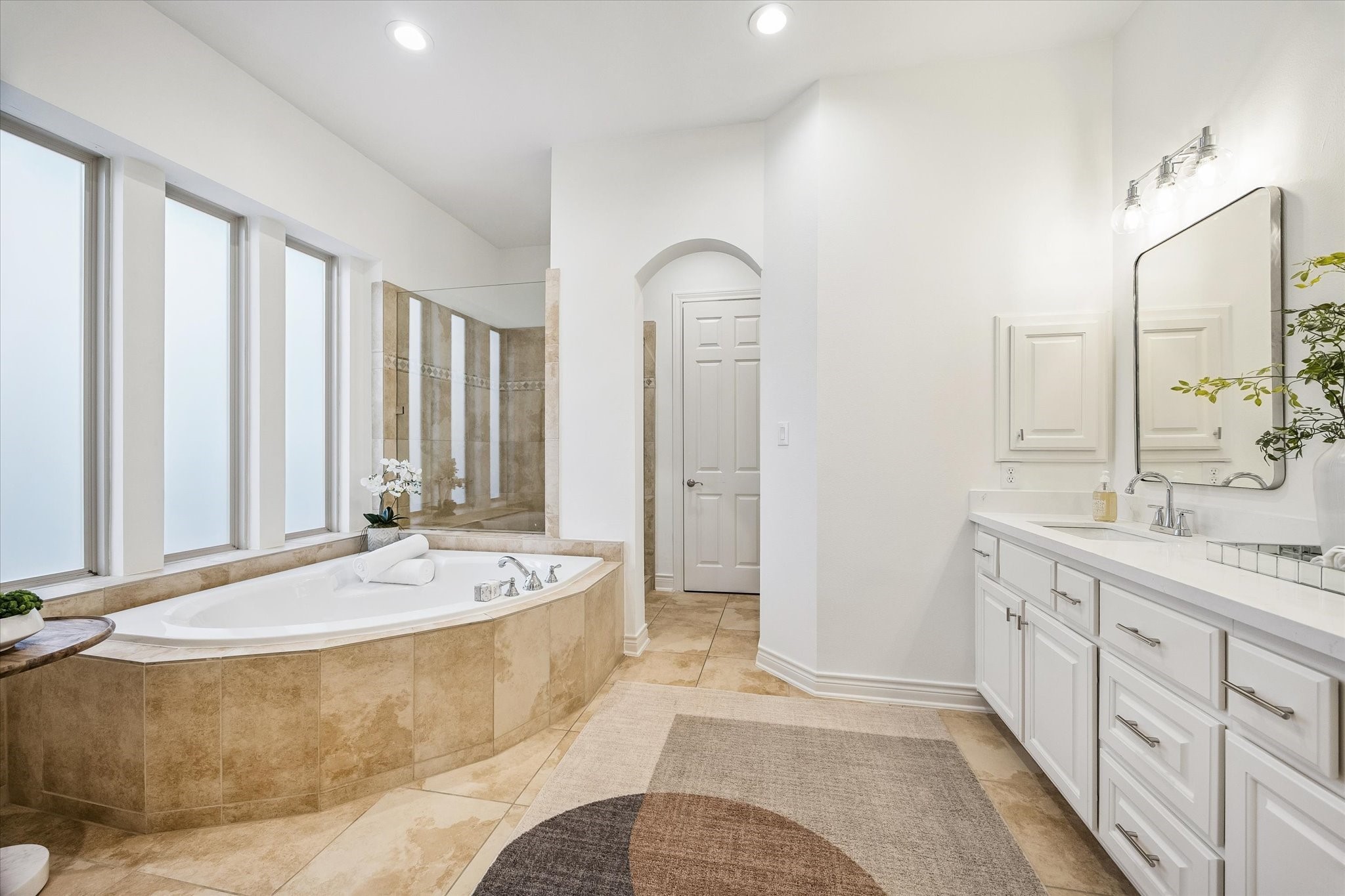  814 Atwell Street - 物件實景