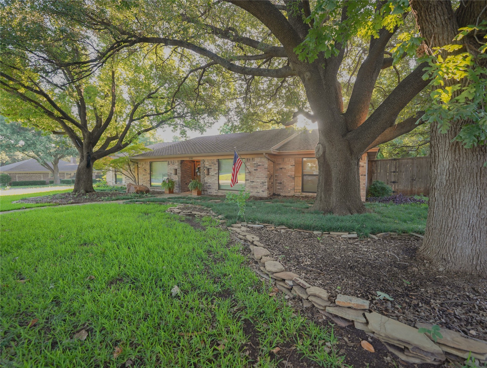 Fort Worth, Texas, 76116, United States, 4 Bedrooms Bedrooms, ,3 BathroomsBathrooms,Residential,For Sale,1901909