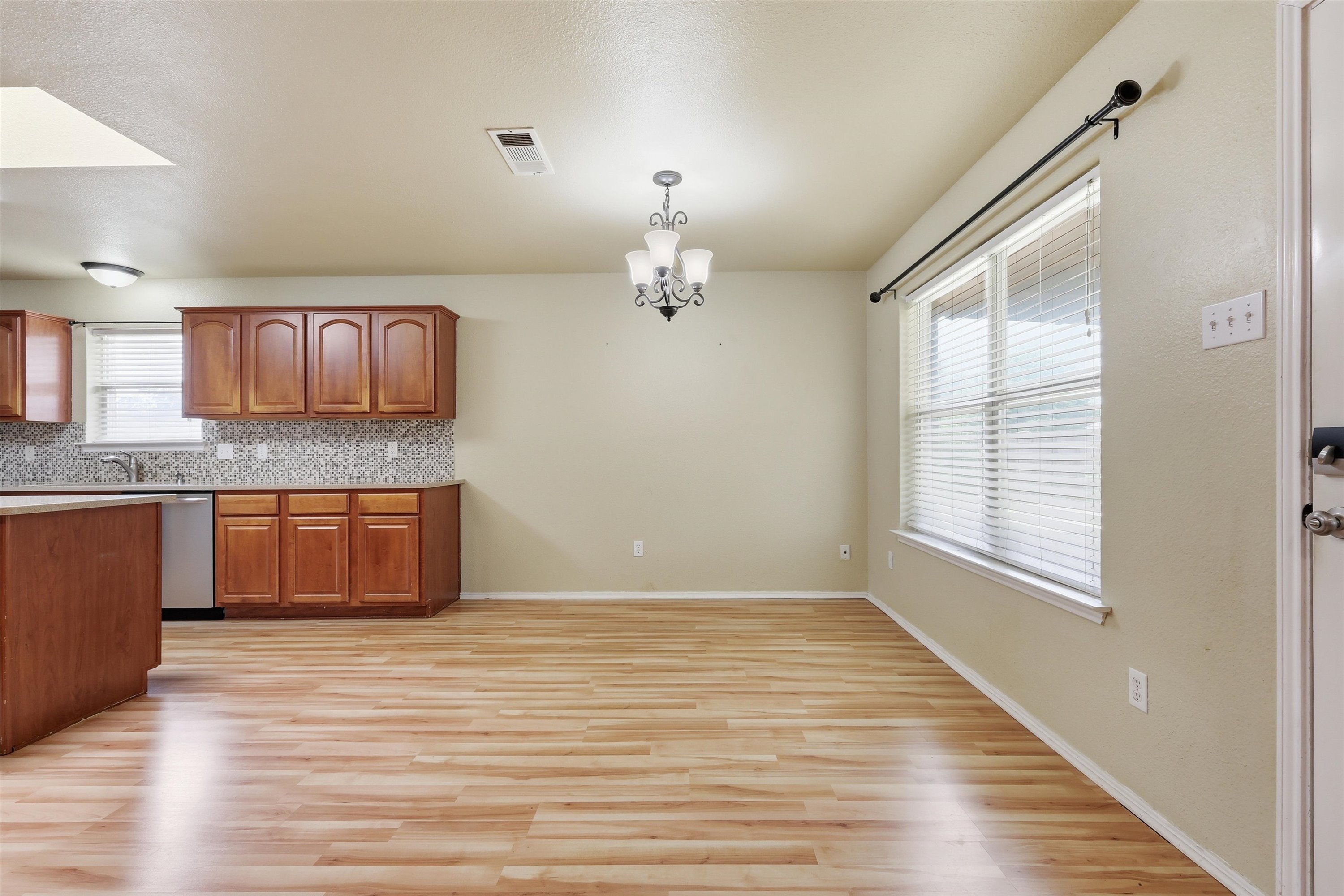  Charming Half-Acre in Midlothian - 物件實景