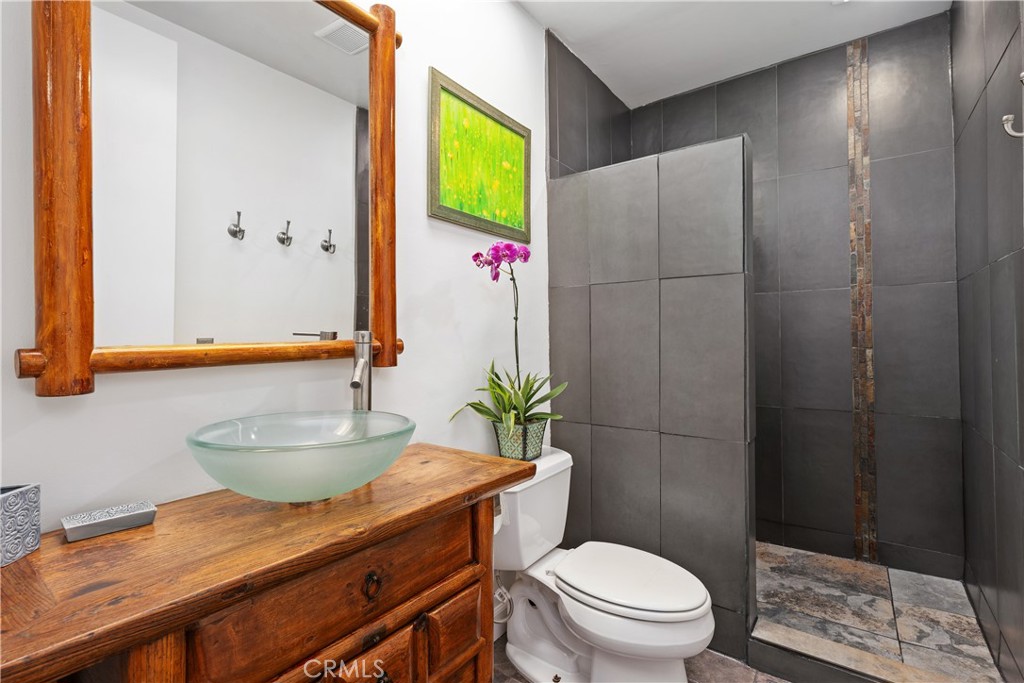 Manhattan Beach, California, 90266, United States, 5 Bedrooms Bedrooms, ,4 BathroomsBathrooms,Residential,For Sale,1993331