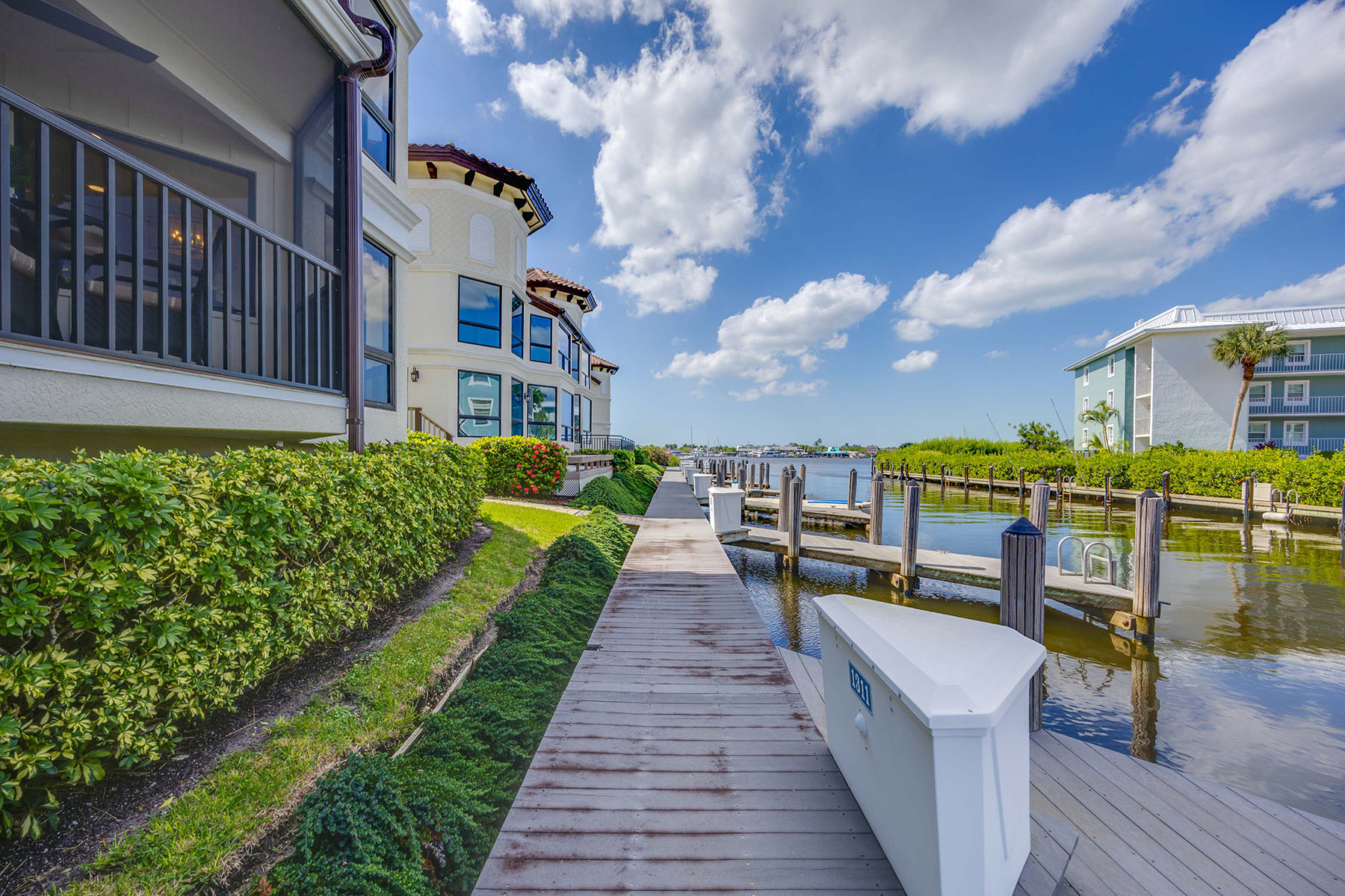  ROYAL HARBOR - BAYVIEW ESTATES - 物件實景