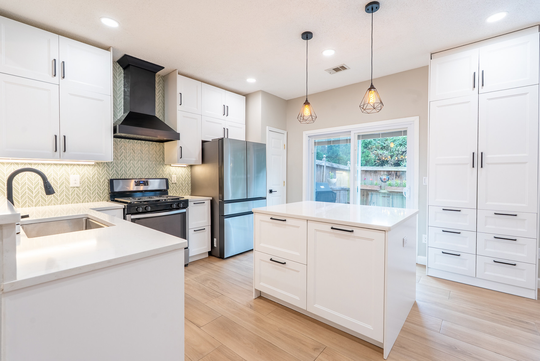 Beautifully Updated Townhome in Desirable Windward/Deerfield Area of Alpharetta - 物件實景