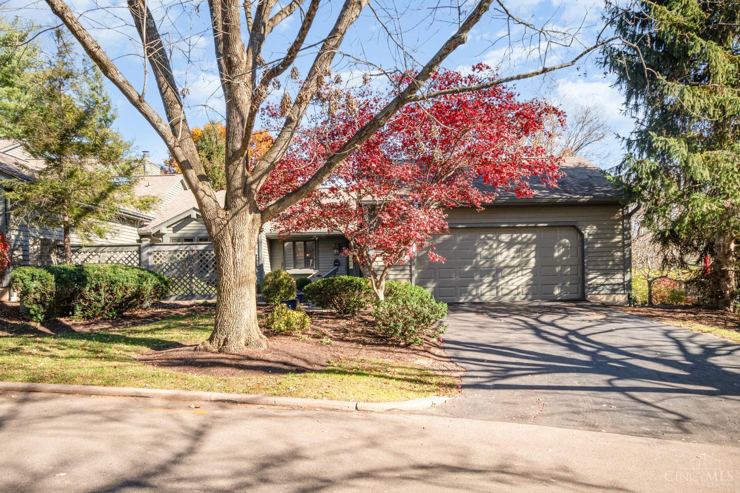Blue Ash, Ohio, 45241, United States, 3 Bedrooms Bedrooms, ,3 BathroomsBathrooms,Residential,For Sale,2003391