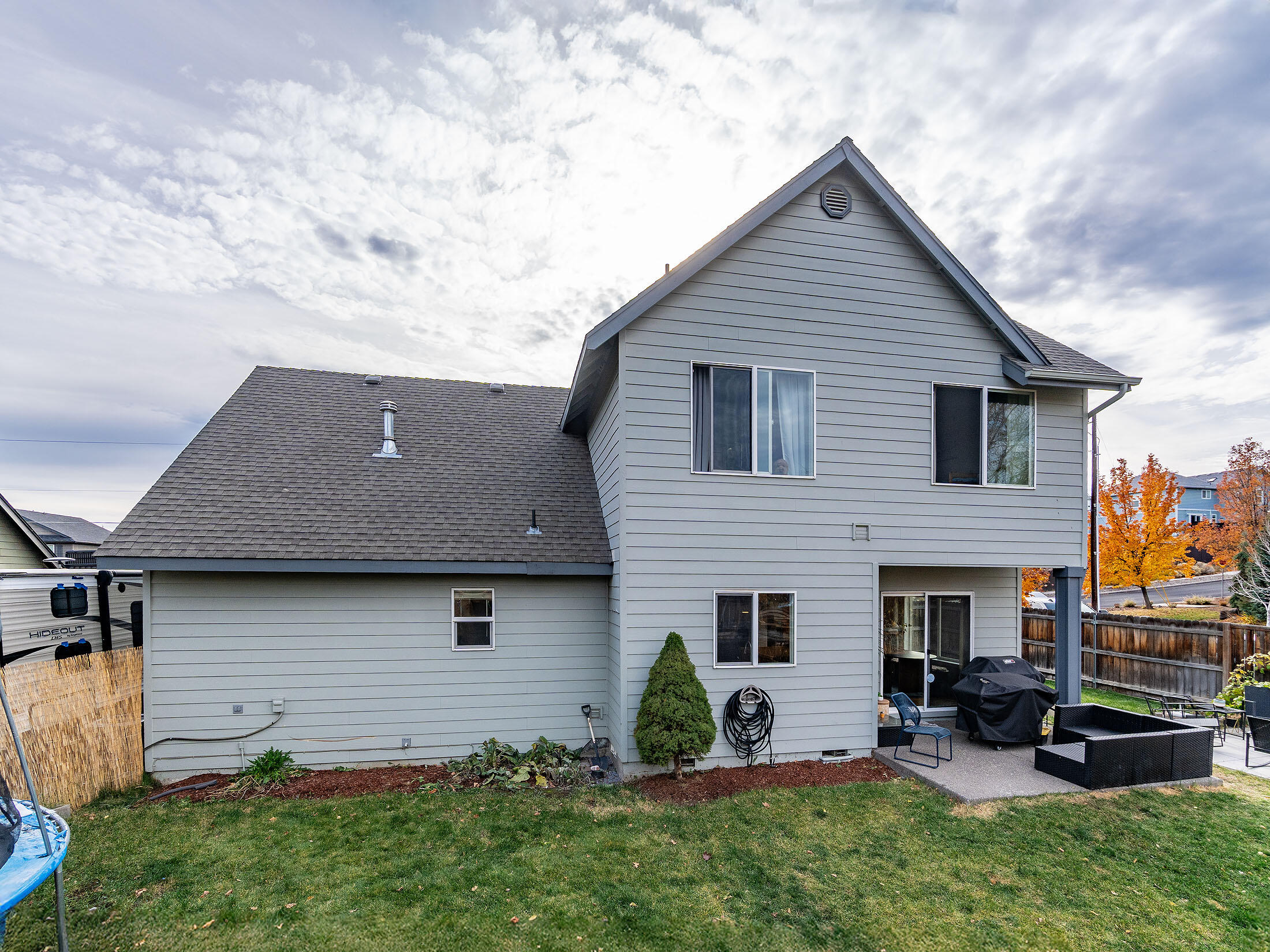 Bend, Oregon, 97701, United States, 3 Bedrooms Bedrooms, ,3 BathroomsBathrooms,Residential,For Sale,1991752