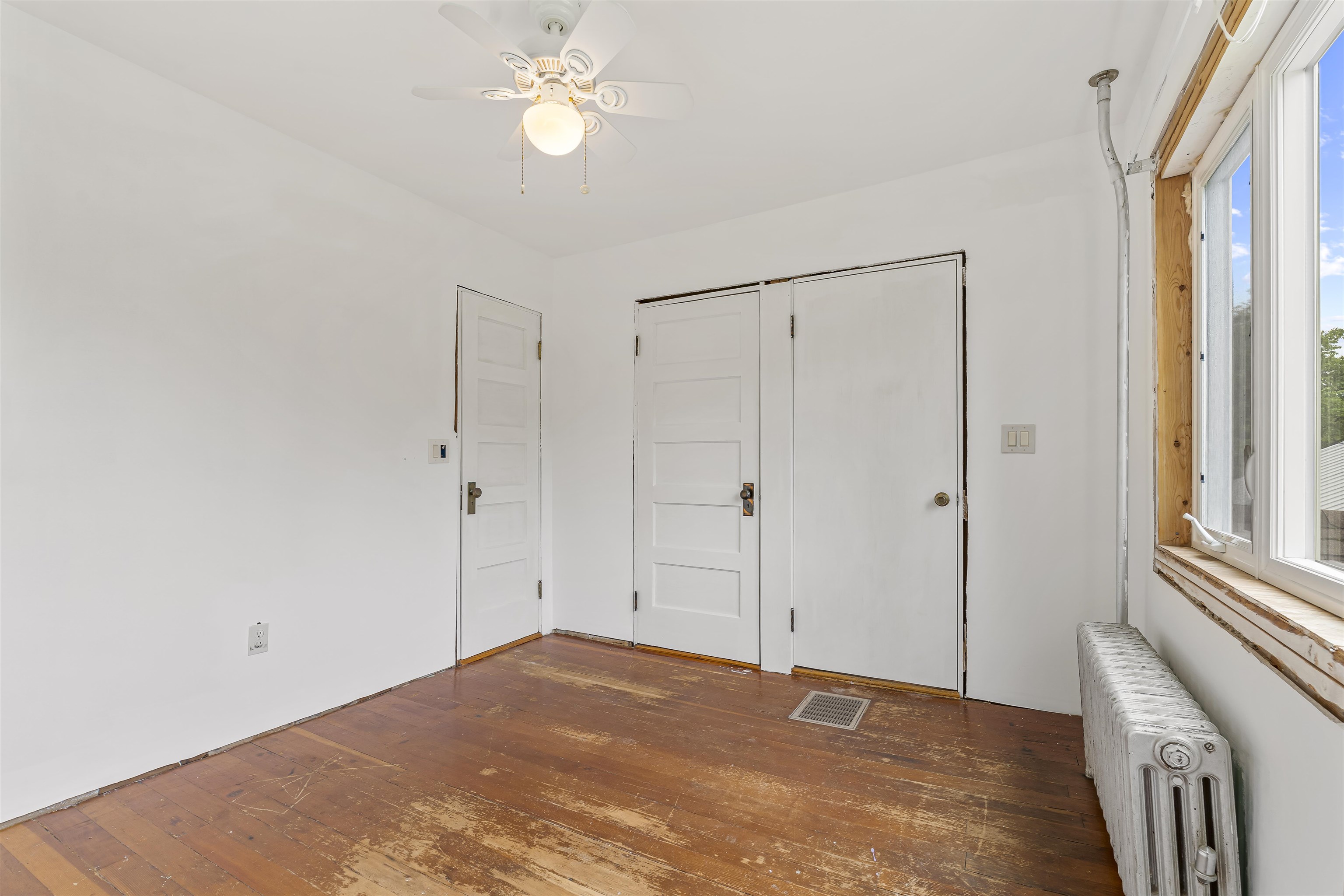 Limerick, Maine, 04048, United States, 4 Bedrooms Bedrooms, ,2 BathroomsBathrooms,Residential,For Sale,1983800