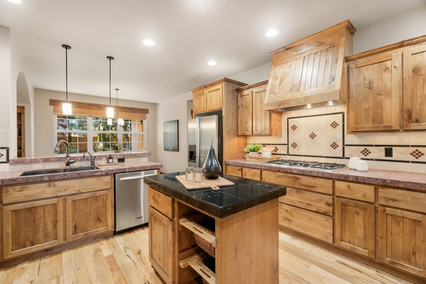  861 NW Yosemite Drive Bend, OR 97703 - 物件實景