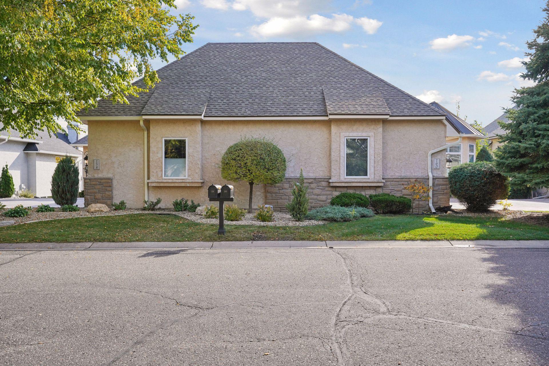 Lilydale, Minnesota, 55118, United States, 3 Bedrooms Bedrooms, ,3 BathroomsBathrooms,Residential,For Sale,1989452