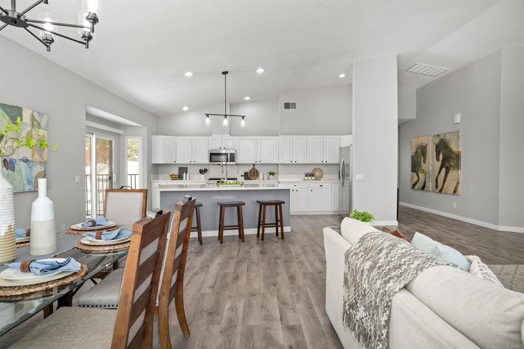 Valley Center, California, 92082, United States, 5 Bedrooms Bedrooms, ,4 BathroomsBathrooms,Residential,For Sale,1793964