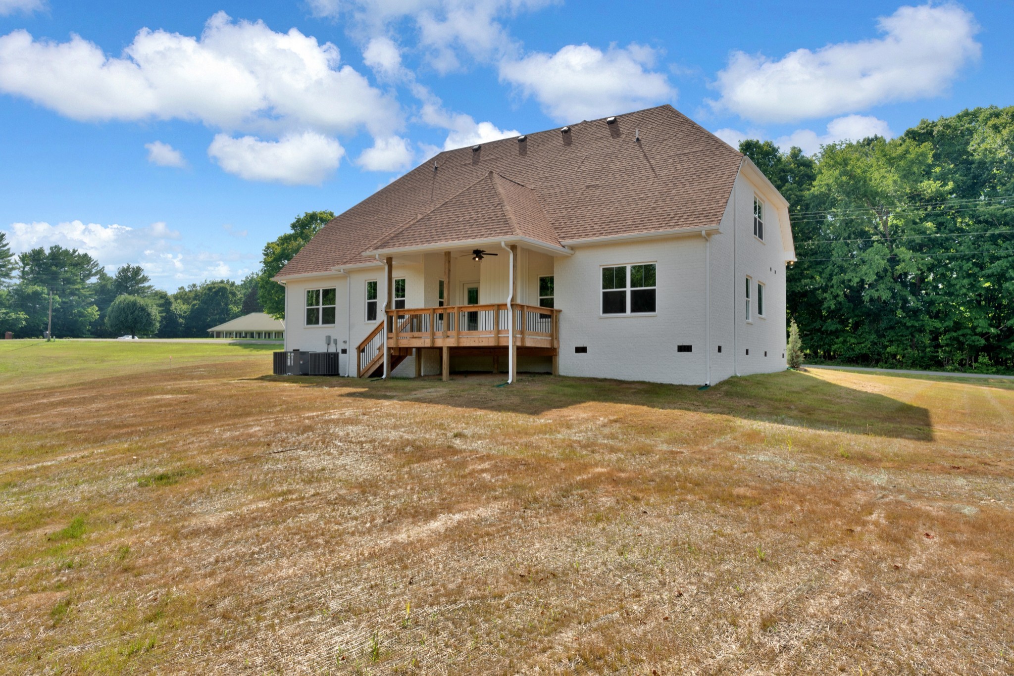 Clarksville, Tennessee, 37043, United States, 4 Bedrooms Bedrooms, ,4 BathroomsBathrooms,Residential,For Sale,1921521