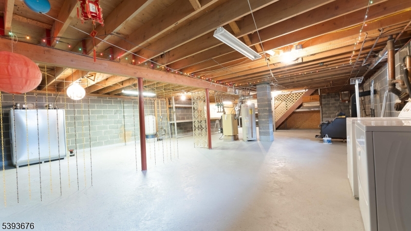 Kingwood Twp., New Jersey, 08867, United States, 3 Bedrooms Bedrooms, ,2 BathroomsBathrooms,Residential,For Sale,1988305