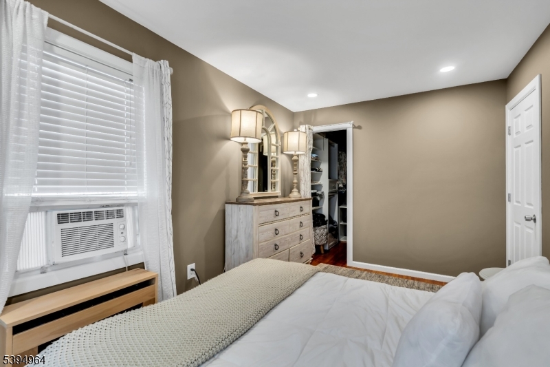 Roselle Park Boro, New Jersey, 07204, United States, 4 Bedrooms Bedrooms, ,1 BathroomBathrooms,Residential,For Sale,1987650