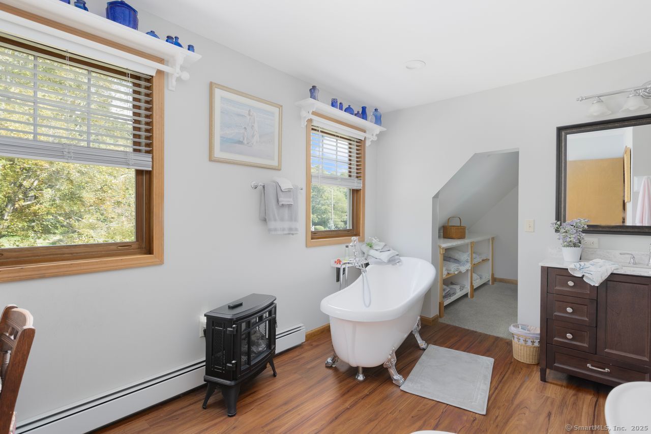 Griswold, Connecticut, 06351, United States, 3 Bedrooms Bedrooms, ,3 BathroomsBathrooms,Residential,For Sale,1941626