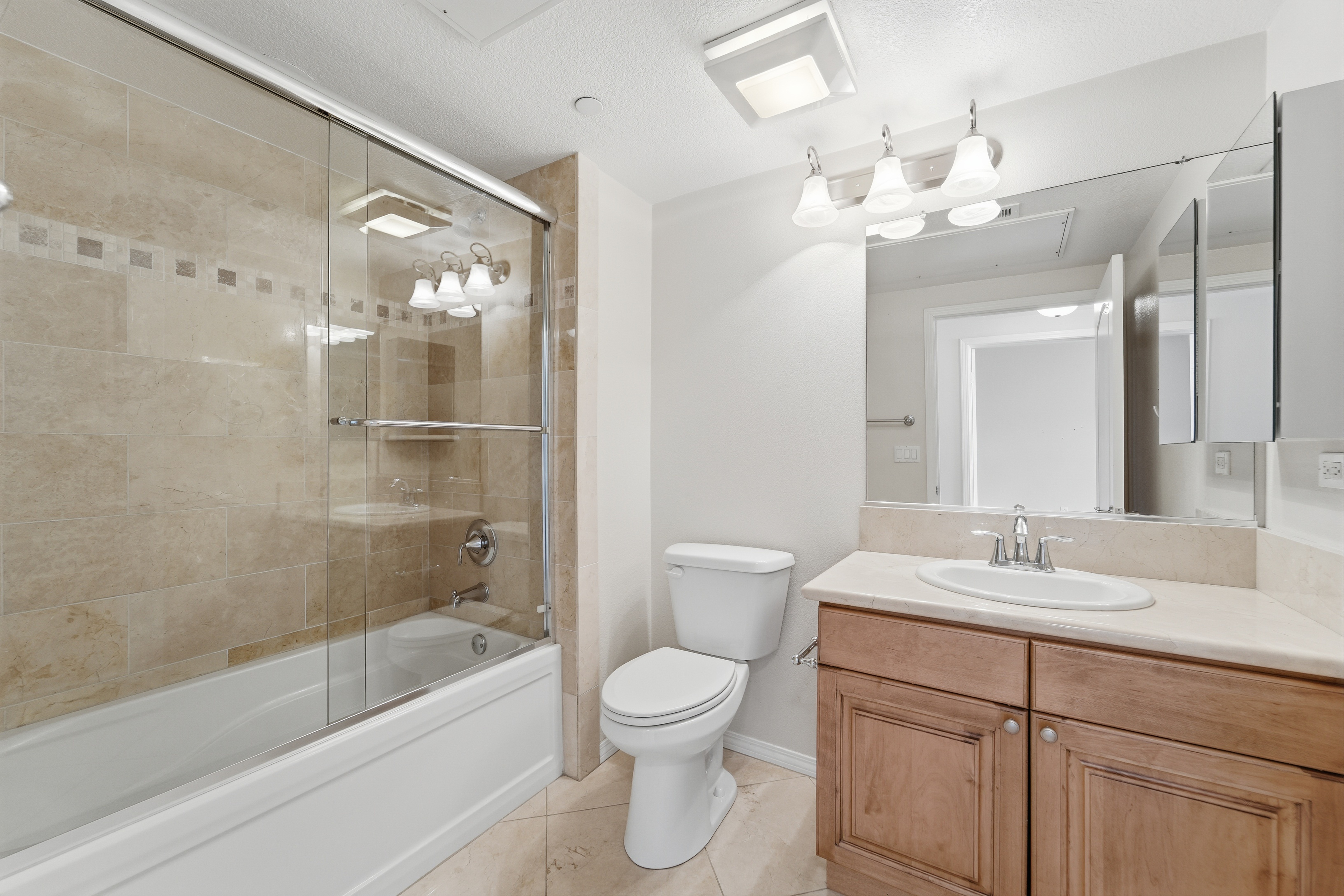  2750 Artesia Boulevard, Redondo Beach, CA 90278 - 物件實景