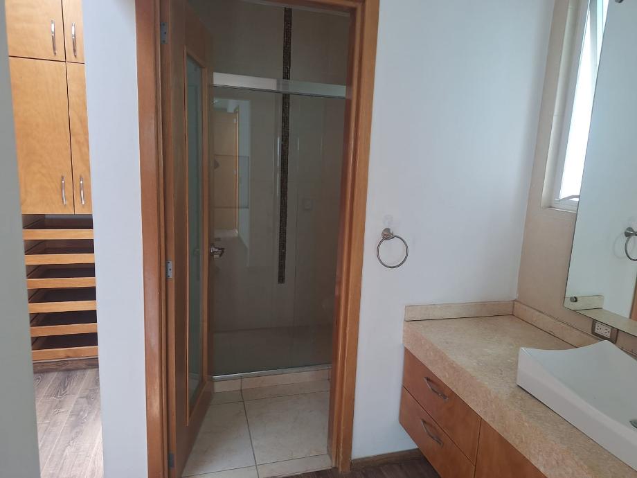 Querétaro, Querétaro, 76090, Mexico, 4 Bedrooms Bedrooms, ,3 BathroomsBathrooms,Residential,For Sale,1916691