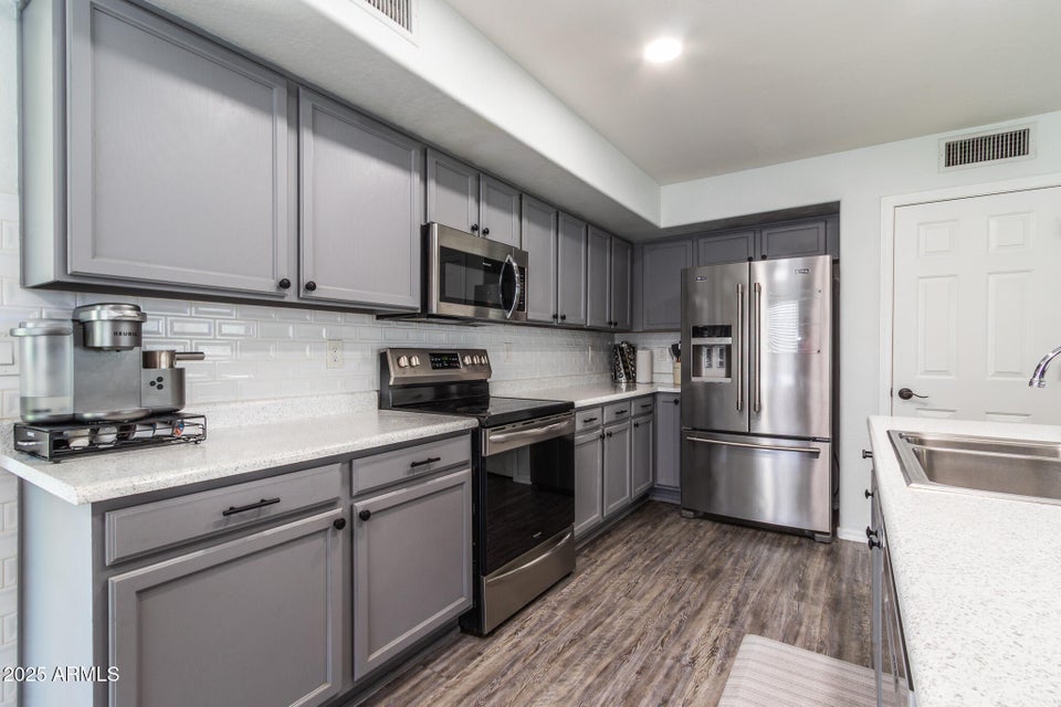 Litchfield Park, Arizona, 85340, United States, 4 Bedrooms Bedrooms, ,2 BathroomsBathrooms,Residential,For Sale,1878994
