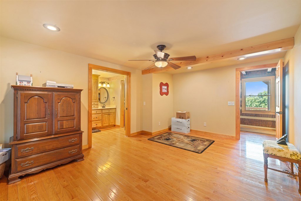 Hiawassee, Georgia, 30546, United States, 3 Bedrooms Bedrooms, ,3 BathroomsBathrooms,Residential,For Sale,1880461