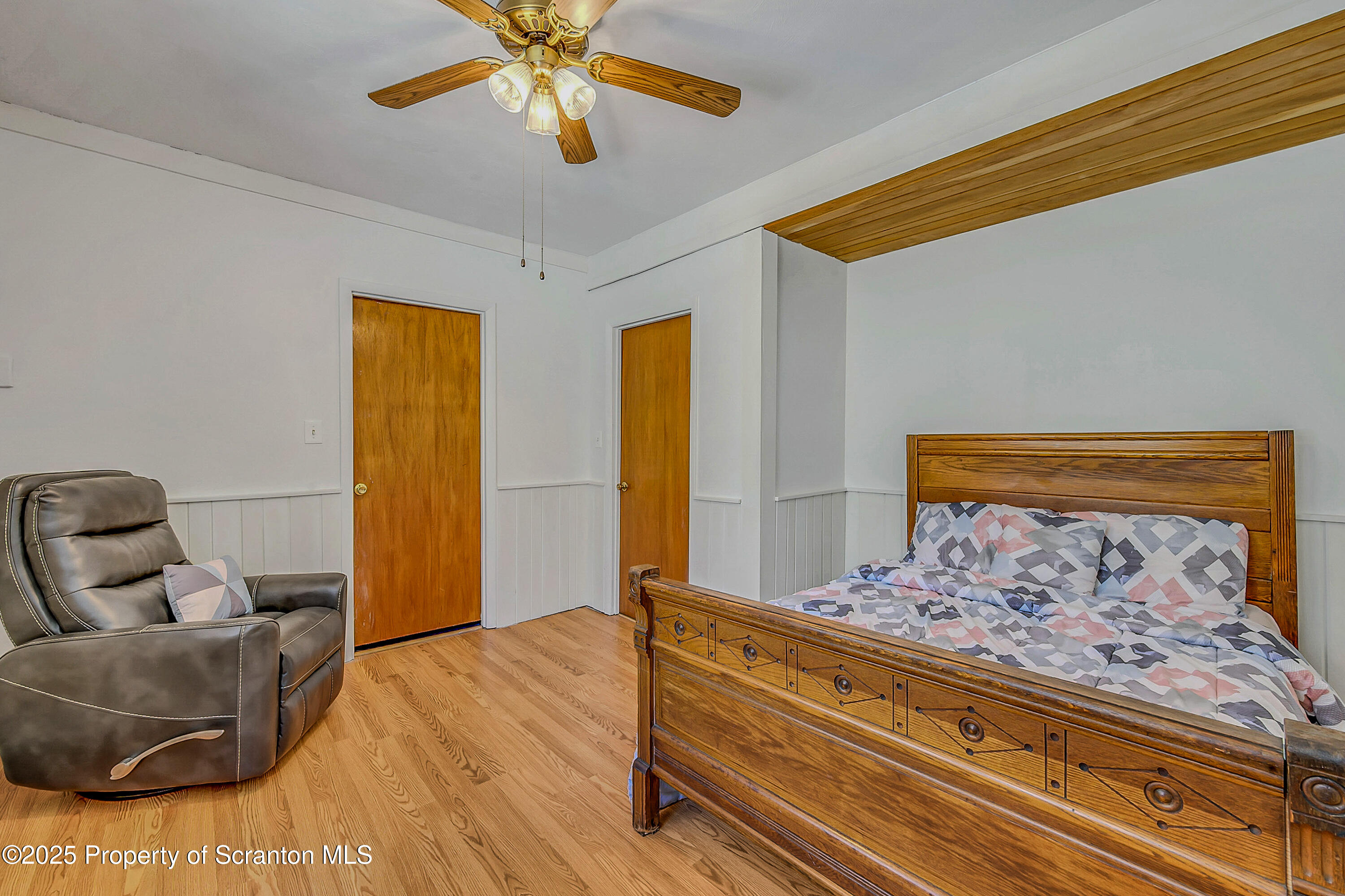 Clarks Summit, Pennsylvania, 18411, United States, 5 Bedrooms Bedrooms, ,4 BathroomsBathrooms,Residential,For Sale,1971485