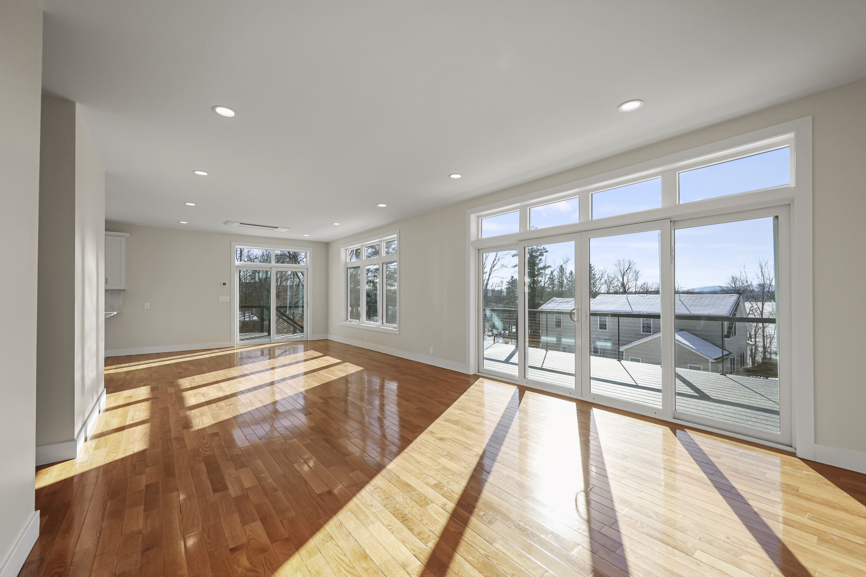  New Build with Lake & Mountain Views - 物件實景
