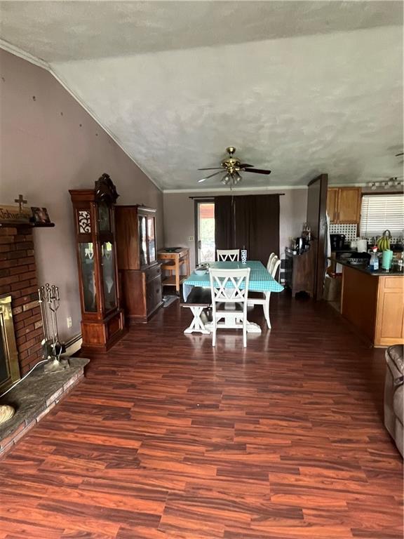 Warwick, Rhode Island, 02889, United States, 6 Bedrooms Bedrooms, ,2 BathroomsBathrooms,Residential,For Sale,1914359