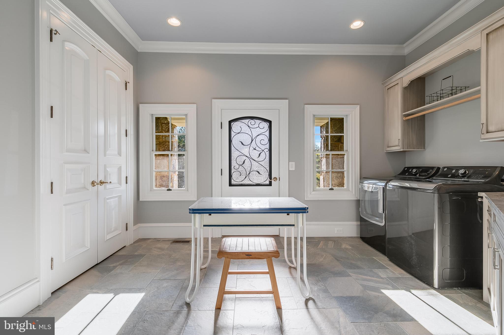 Leesburg, Virginia, 20175, United States, 5 Bedrooms Bedrooms, ,4 BathroomsBathrooms,Residential,For Sale,1776581