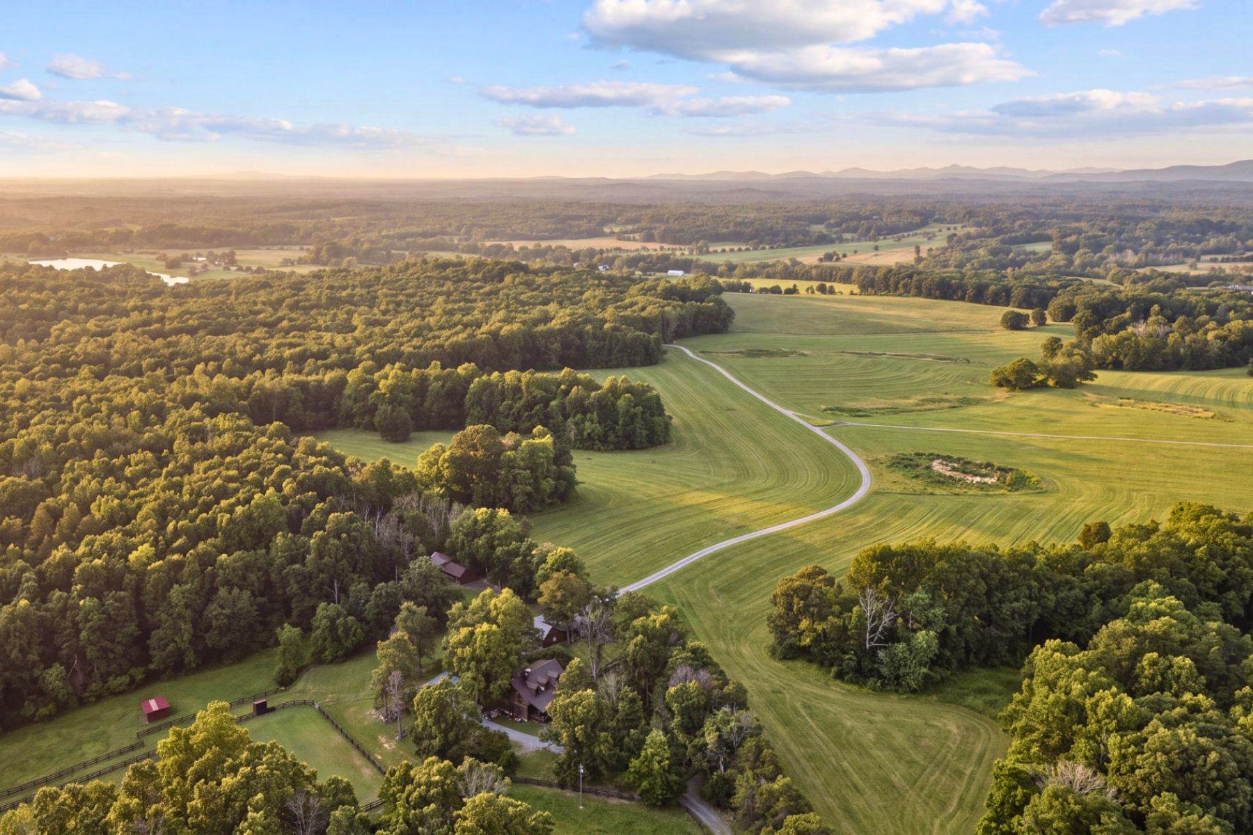  5520 Moonlight Drive, Scottsville, VA, 24590 - 物件實景