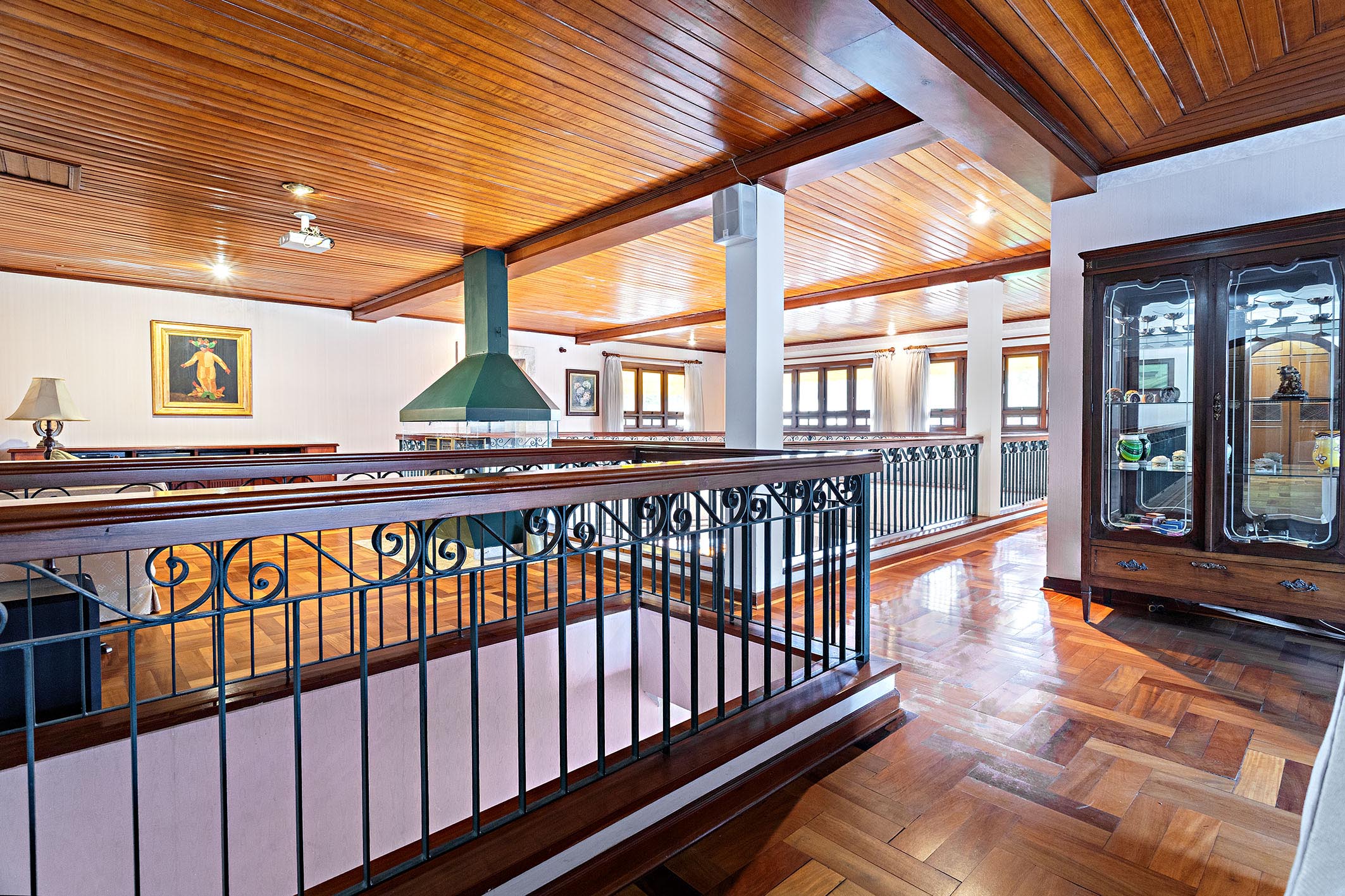  Neoclassical house in gated community with pool and elevator - 物件實景