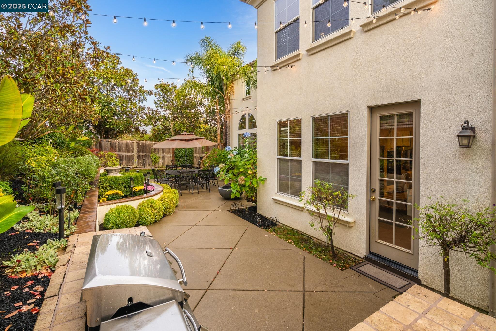 San Ramon, California, 94582, United States, 4 Bedrooms Bedrooms, ,3 BathroomsBathrooms,Residential,For Sale,1988285