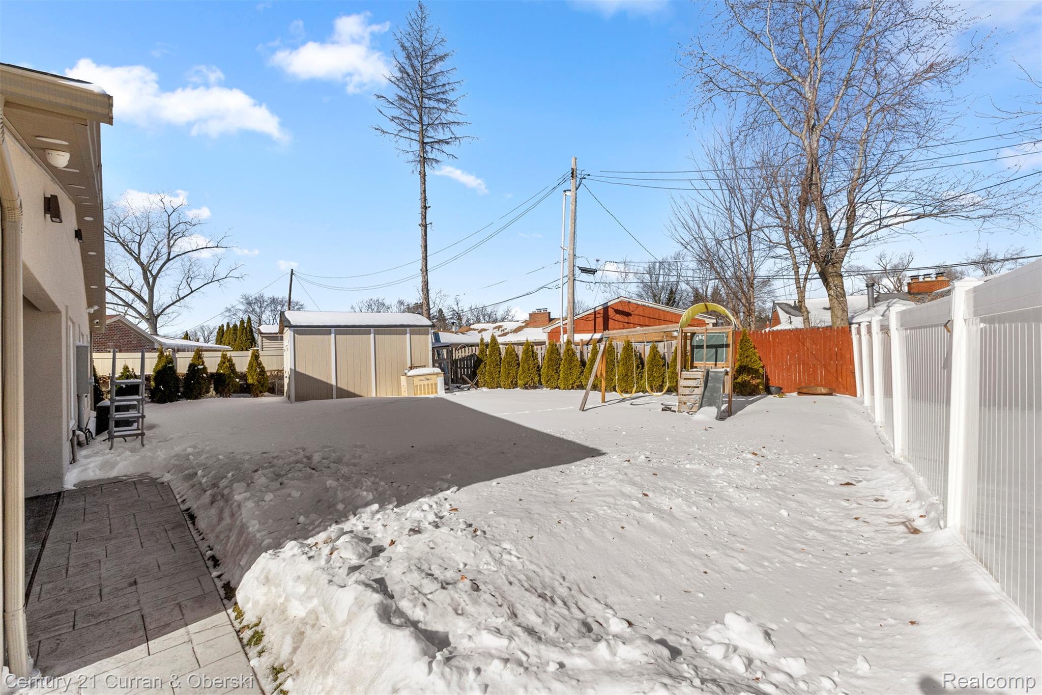 Dearborn Heights, Michigan, 48127, United States, 3 Bedrooms Bedrooms, ,4 BathroomsBathrooms,Residential,For Sale,2015312