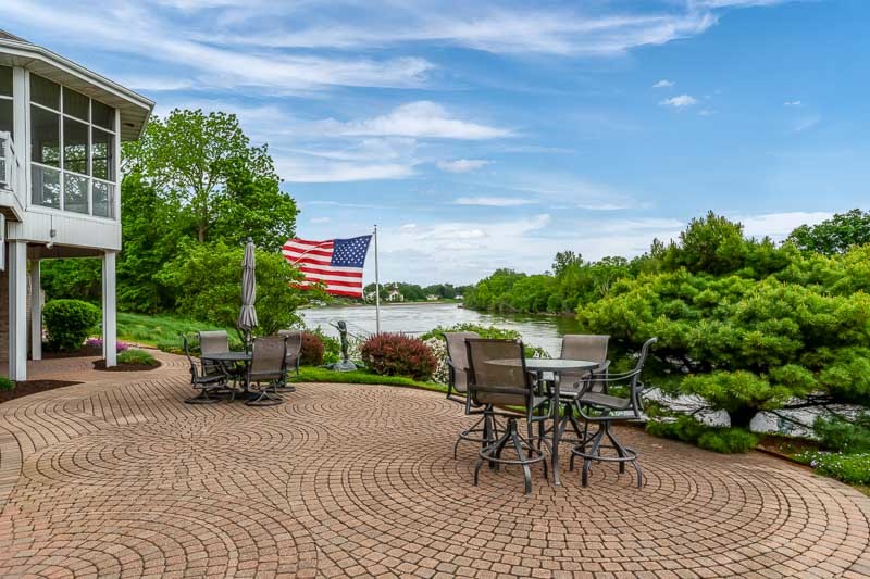 Machesney Park, Illinois, 61115, United States, 4 Bedrooms Bedrooms, ,5 BathroomsBathrooms,Residential,For Sale,2048172