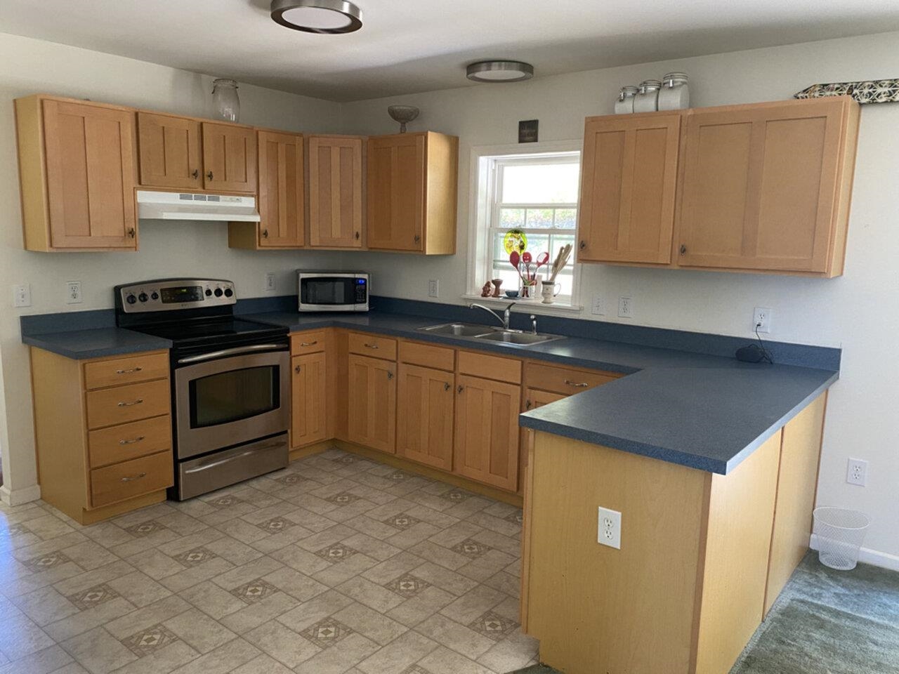 Richford, Vermont, 05476-9661, United States, 4 Bedrooms Bedrooms, ,3 BathroomsBathrooms,Residential,For Sale,1927429