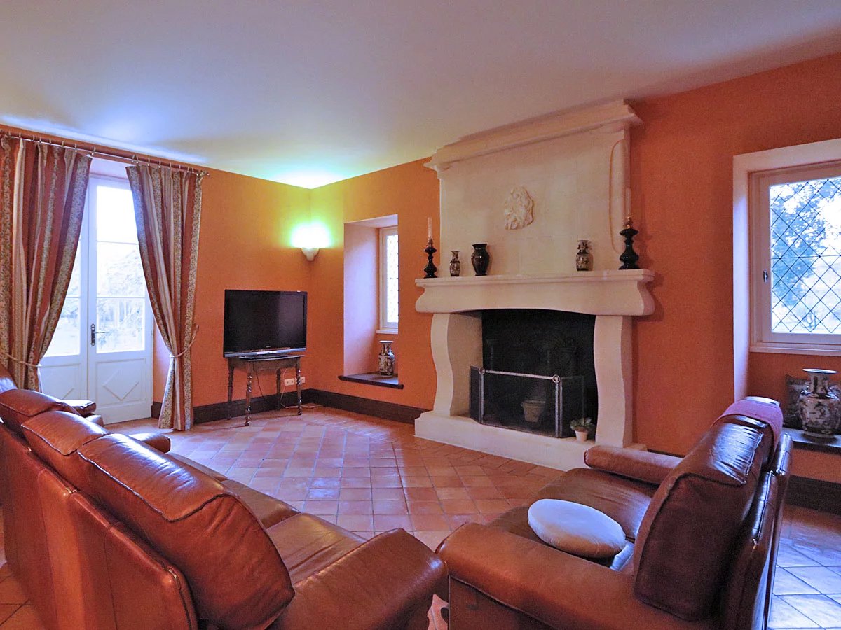 Bergerac, New Aquitaine, 24100, FR, 6 Bedrooms Bedrooms, ,4 BathroomsBathrooms,Residential,For Sale,1995551