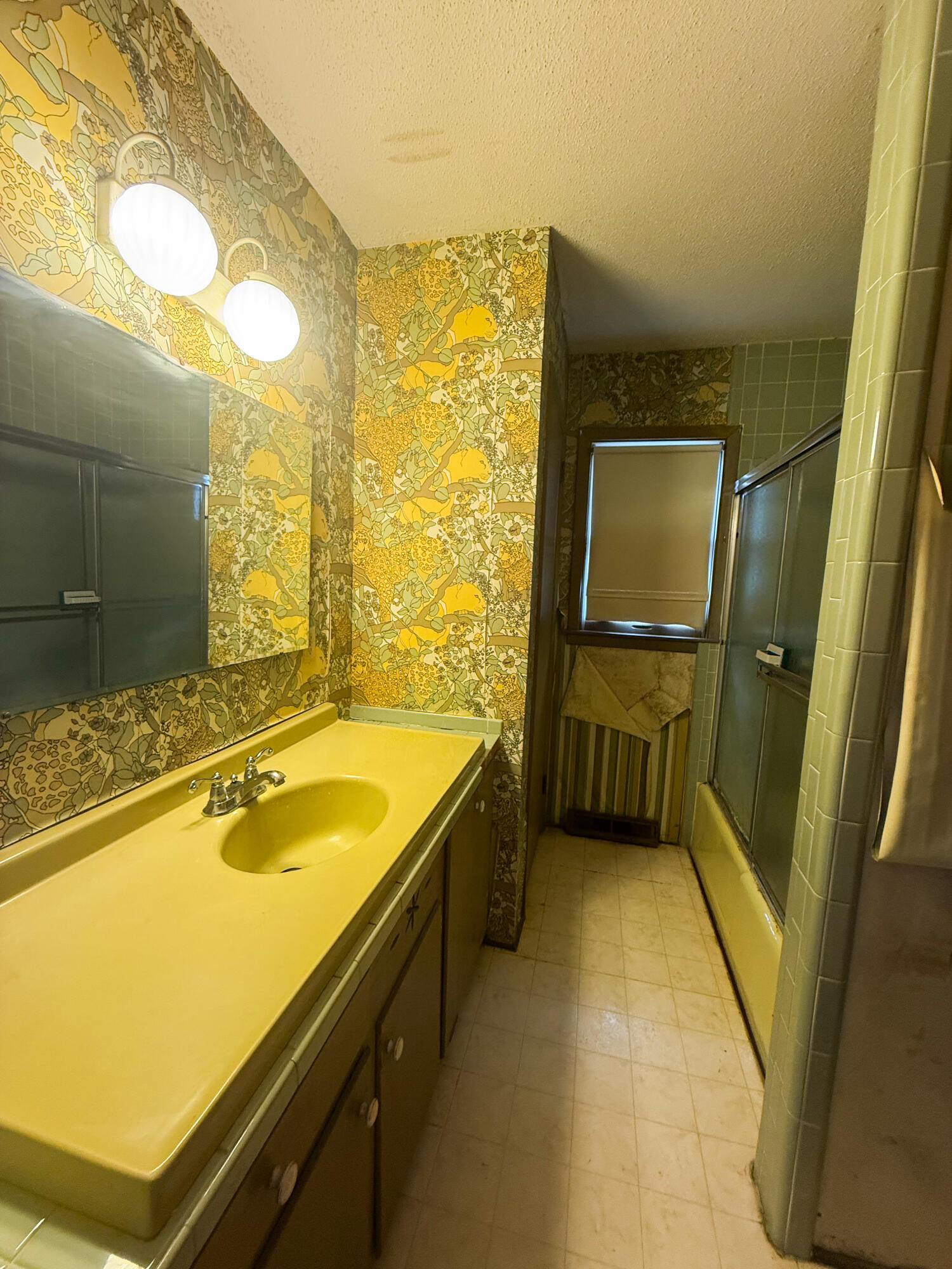 Folly Beach, South Carolina, 29439, United States, 4 Bedrooms Bedrooms, ,3 BathroomsBathrooms,Residential,For Sale,1975835